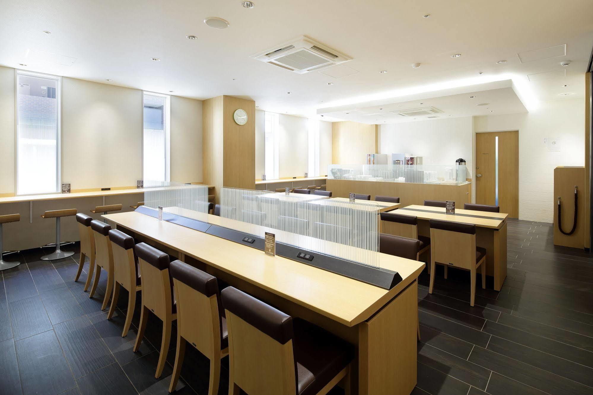 Via Inn Nagoya Shinkansen-Guchi Εξωτερικό φωτογραφία